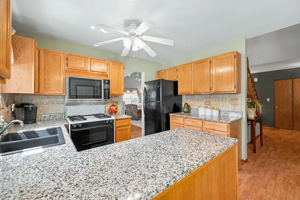 21068 West Hazelnut Lane Plainfield IL 60544