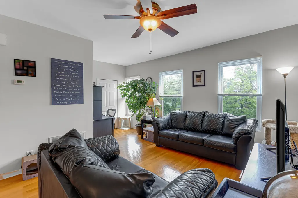 1468 West Ohio Street Chicago IL 60642