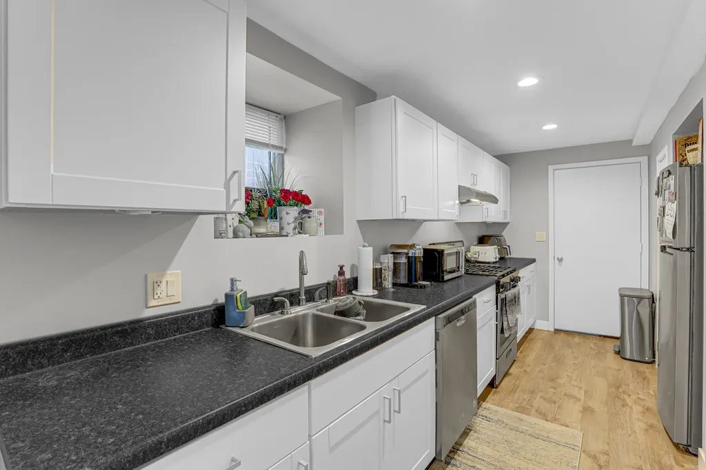 1468 West Ohio Street Chicago IL 60642