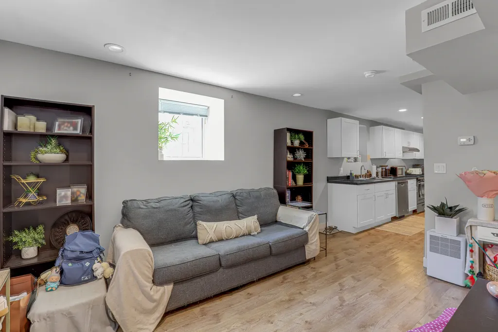 1468 West Ohio Street Chicago IL 60642