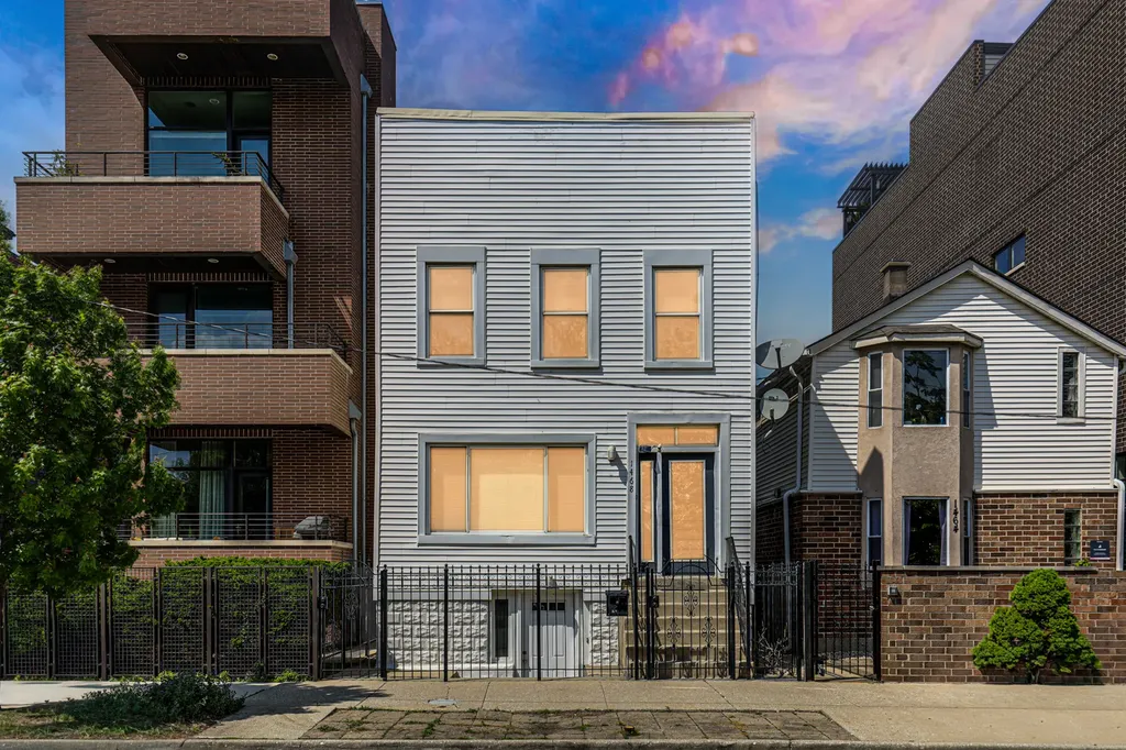 1468 West Ohio Street Chicago IL 60642