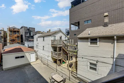 1468 West Ohio Street Chicago IL 60642