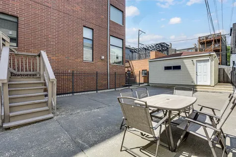 1468 West Ohio Street Chicago IL 60642
