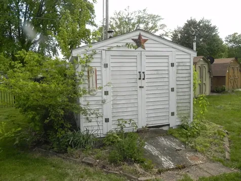 9 East North Court Decatur IL 62526