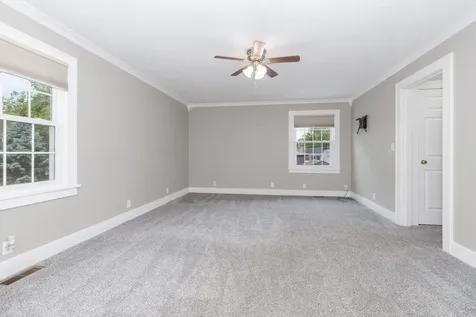 12 Norbloom Avenue Bloomington IL 61701