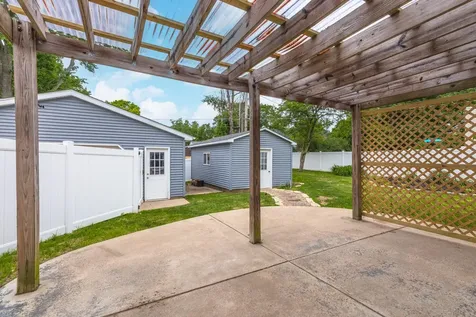 12 Norbloom Avenue Bloomington IL 61701