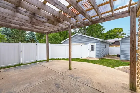 12 Norbloom Avenue Bloomington IL 61701
