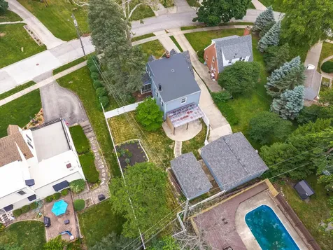 12 Norbloom Avenue Bloomington IL 61701