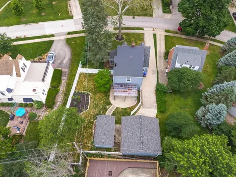12 Norbloom Avenue Bloomington IL 61701