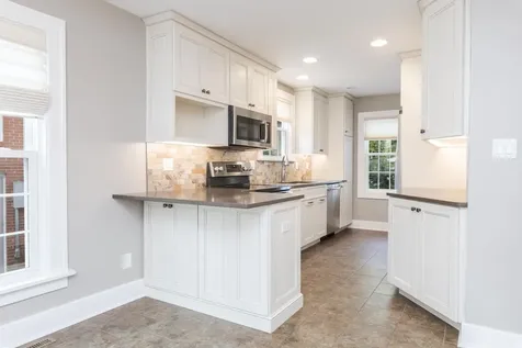 12 Norbloom Avenue Bloomington IL 61701