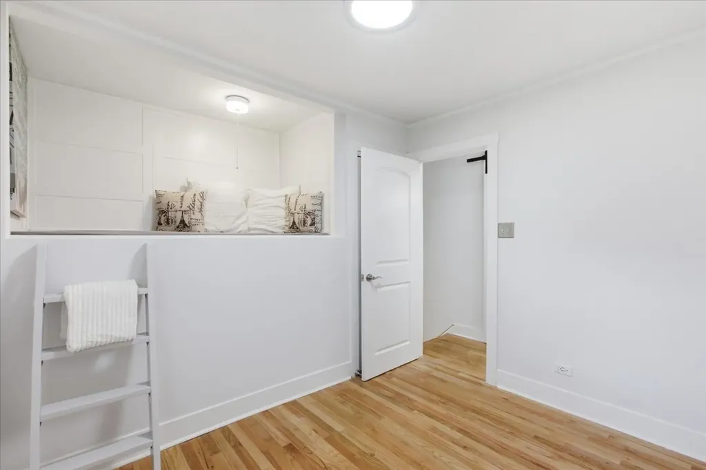 6323 South Wood Street Chicago IL 60636