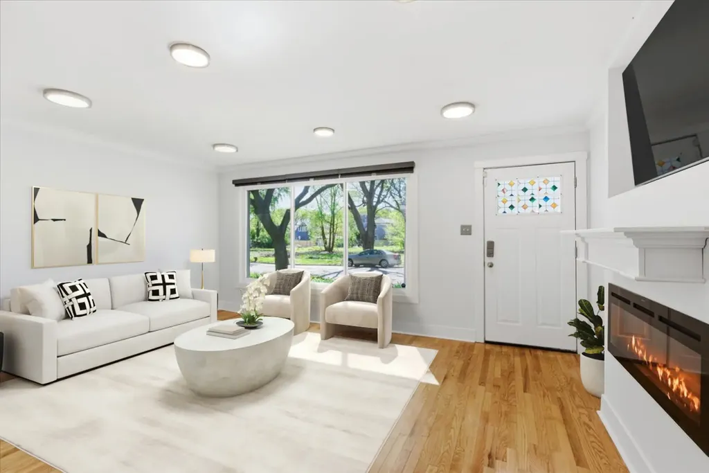 6323 South Wood Street Chicago IL 60636