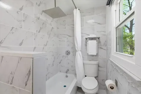 6323 South Wood Street Chicago IL 60636