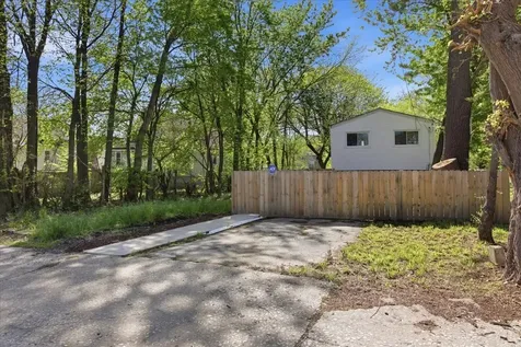 6323 South Wood Street Chicago IL 60636