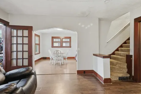 714 23RD Avenue East Moline IL 61244