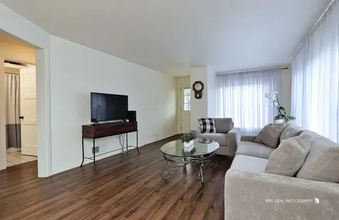 2431 West Ridgeland Avenue Waukegan IL 60085