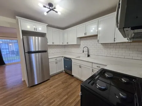 11575 South Racine Avenue Chicago IL 60643