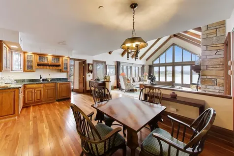 82 Hawley Woods Road Barrington Hills IL 60010