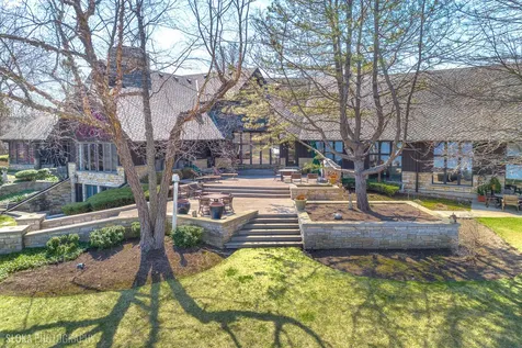 82 Hawley Woods Road Barrington Hills IL 60010