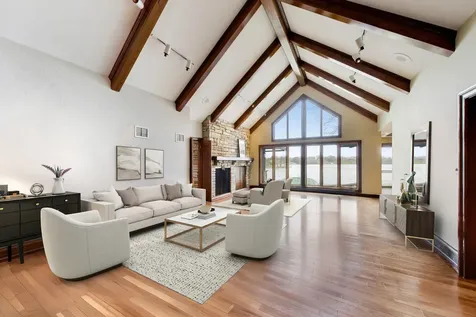 82 Hawley Woods Road Barrington Hills IL 60010