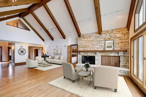 82 Hawley Woods Road Barrington Hills IL 60010