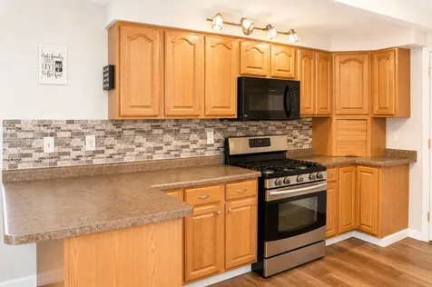 2006 East 7th Street Sterling IL 61081