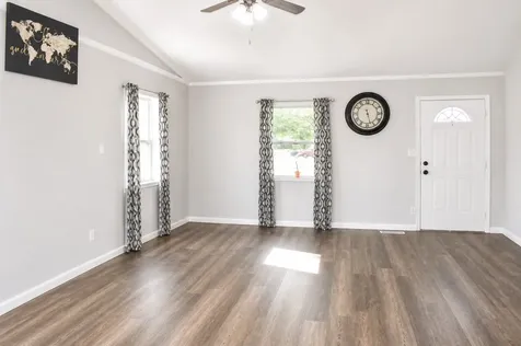 2006 East 7th Street Sterling IL 61081