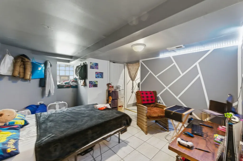 6433 South Aberdeen Street Chicago IL 60621