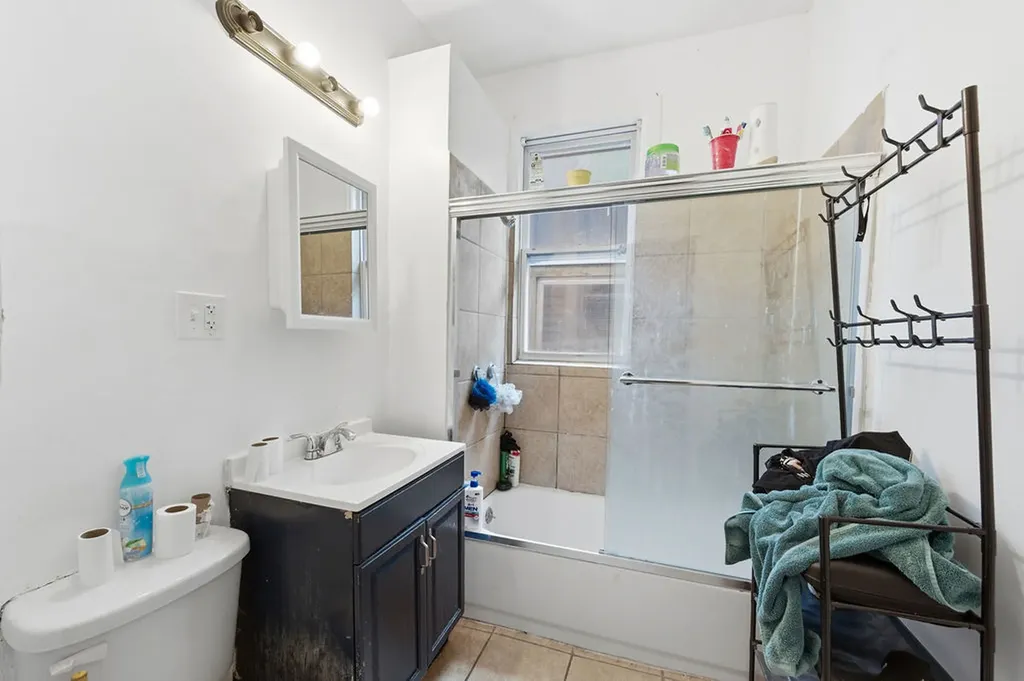 6433 South Aberdeen Street Chicago IL 60621