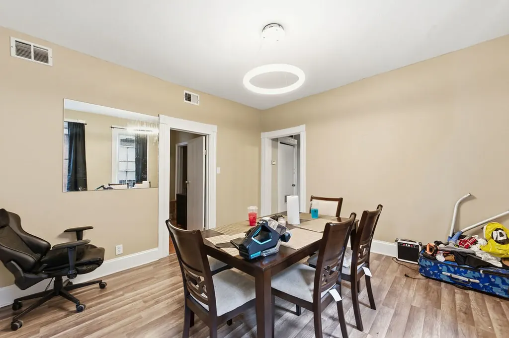 6433 South Aberdeen Street Chicago IL 60621
