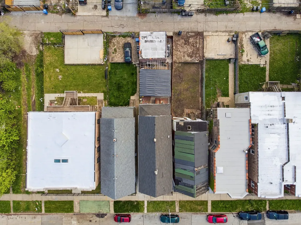6433 South Aberdeen Street Chicago IL 60621