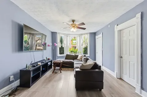 6433 South Aberdeen Street Chicago IL 60621