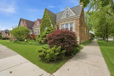 3100 Clinton Avenue Berwyn IL 60402
