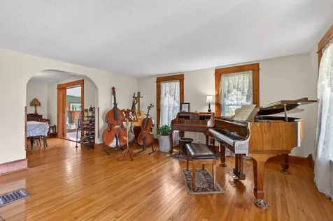 1392 Red Brick Road Dixon IL 61021
