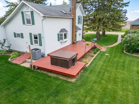 1392 Red Brick Road Dixon IL 61021