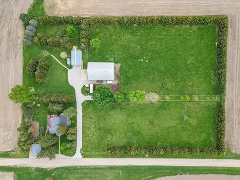 1392 Red Brick Road Dixon IL 61021