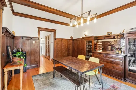 5406 South East View Park Chicago IL 60615