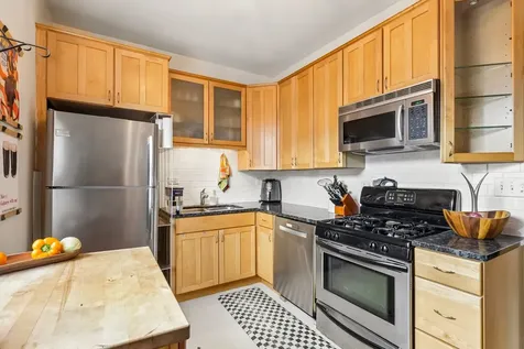 5406 South East View Park Chicago IL 60615