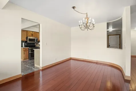 9529 Bronx Avenue Skokie IL 60077