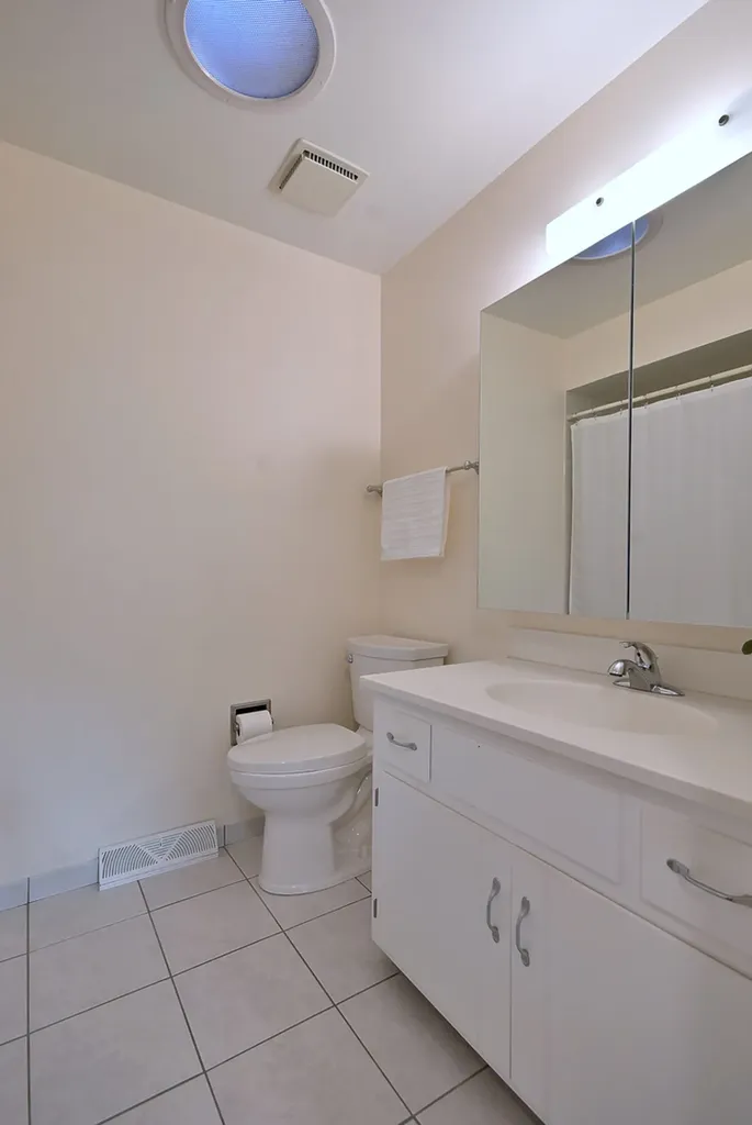 3100 Grandview Place Darien IL 60561
