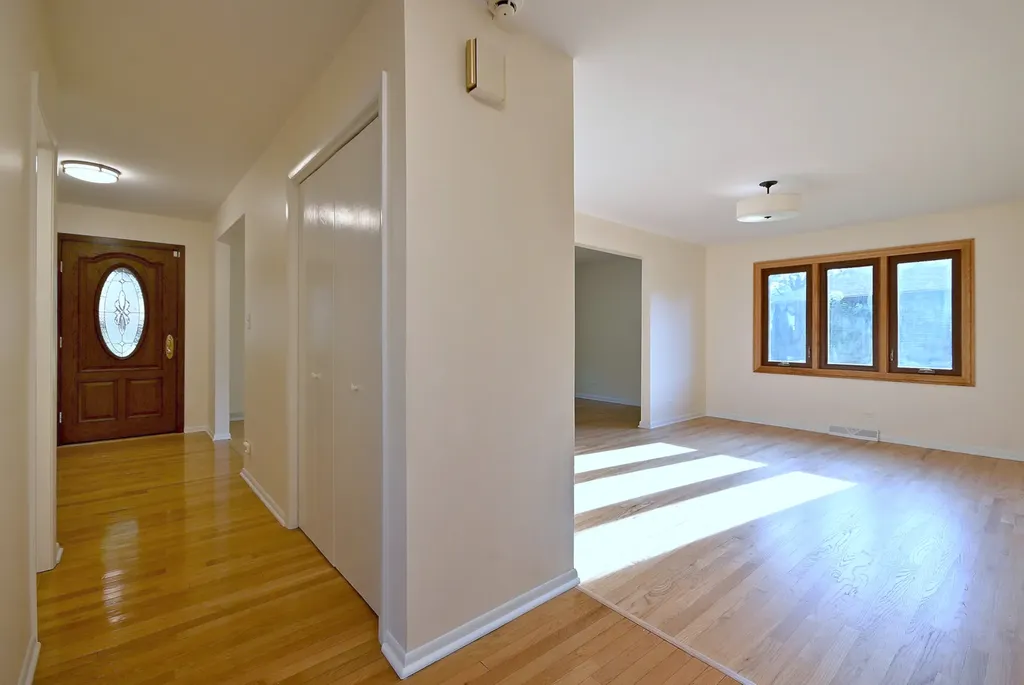 3100 Grandview Place Darien IL 60561