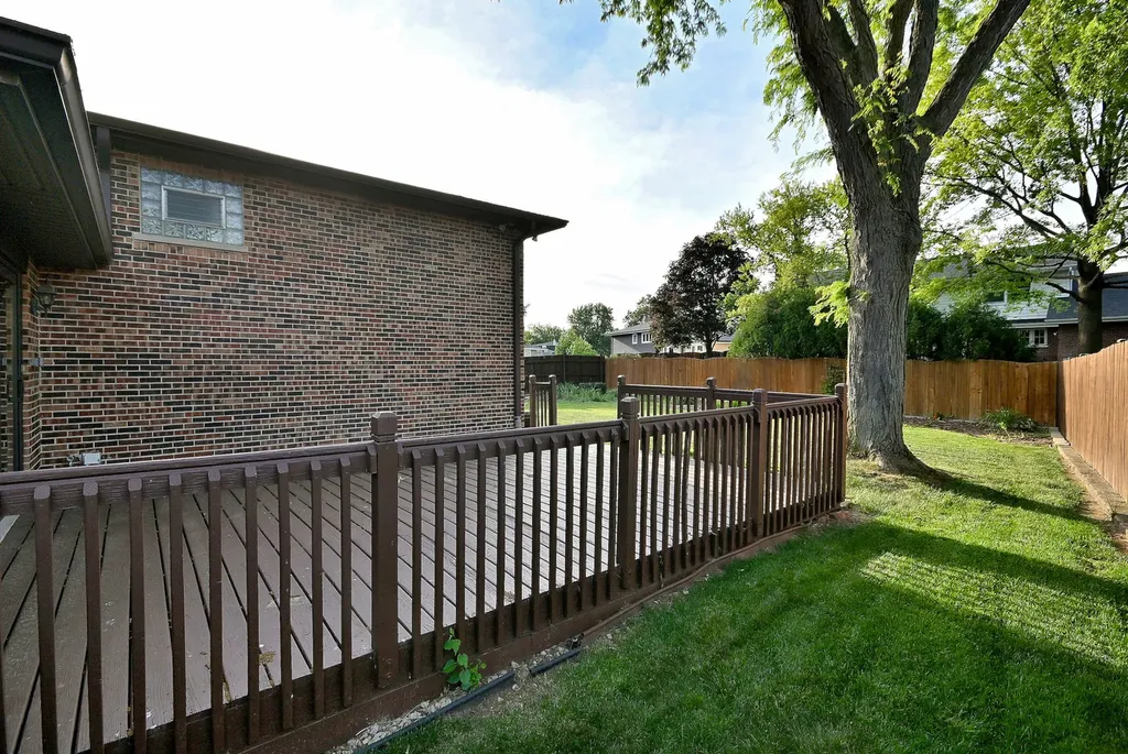 3100 Grandview Place Darien IL 60561