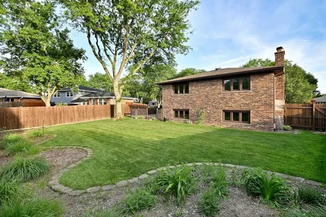 3100 Grandview Place Darien IL 60561