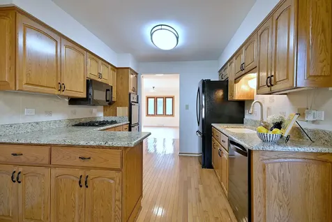 3100 Grandview Place Darien IL 60561
