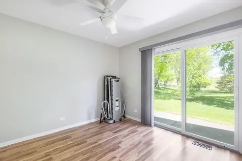 1022 Colony Lake Drive Schaumburg IL 60194