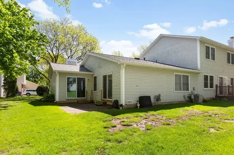 1022 Colony Lake Drive Schaumburg IL 60194