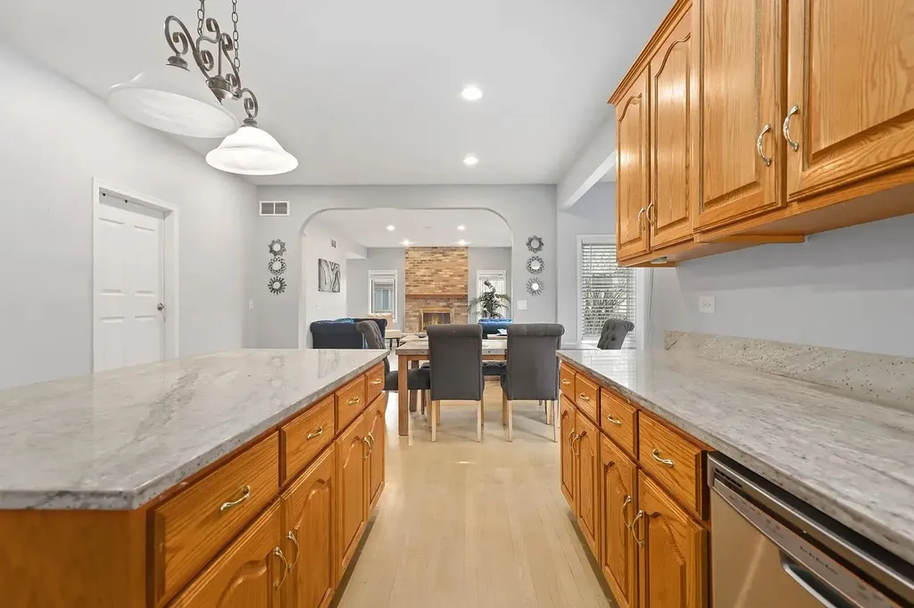 520 North Veterans Parkway Addison IL 60101