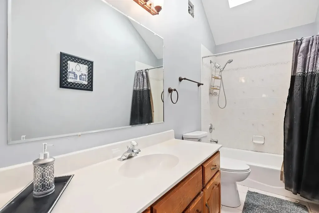 520 North Veterans Parkway Addison IL 60101
