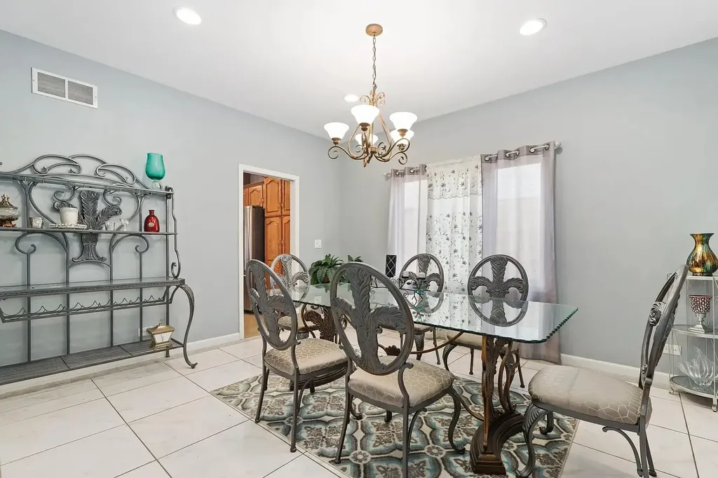 520 North Veterans Parkway Addison IL 60101