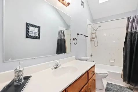 520 North Veterans Parkway Addison IL 60101
